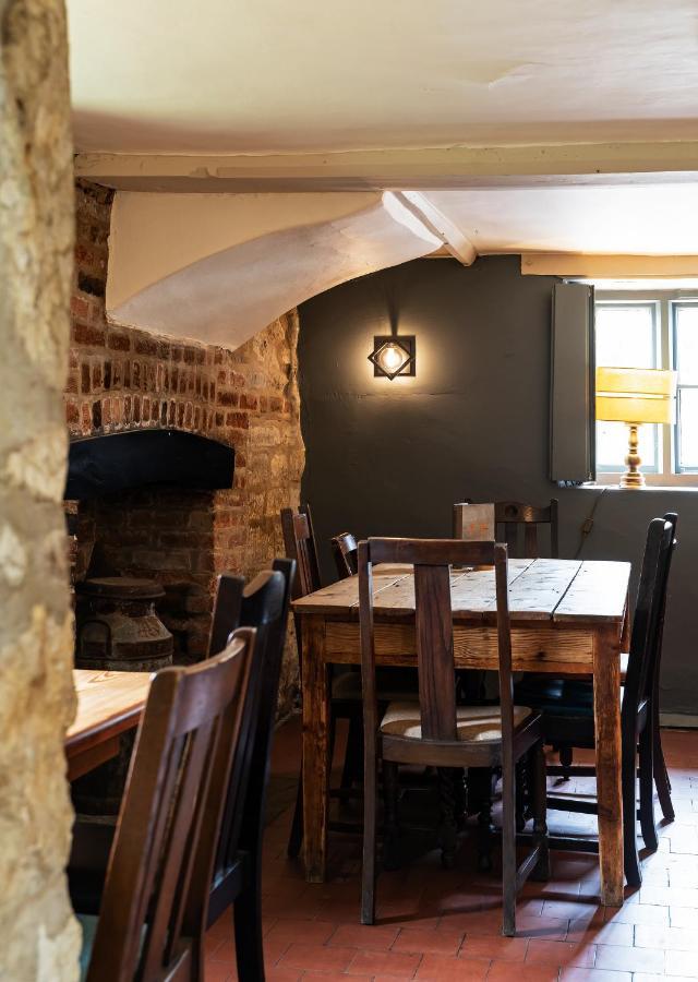 The Dinton Hermit Extérieur photo